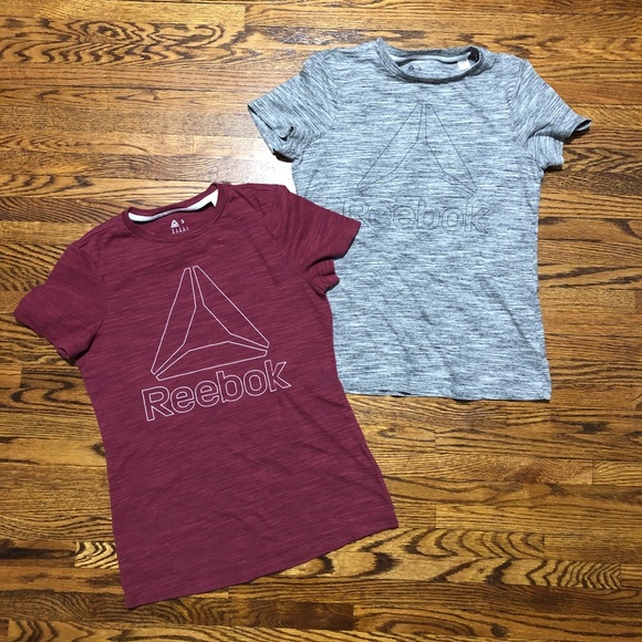 Set of 2 woman’s Reebok athletic workout t-shirts - Picture 1 of 4